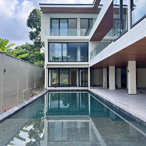 9 Car Parking House And Lot For Sale Cebu City Cebu 🏘️ [1 Property