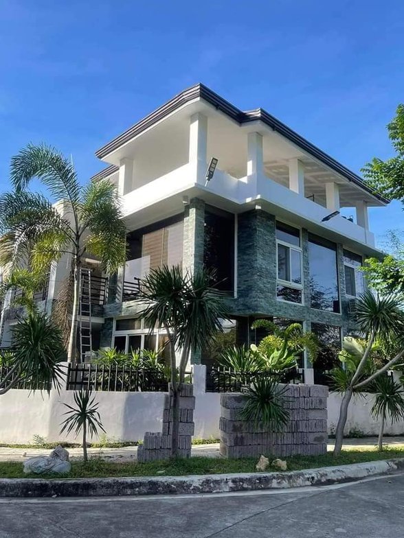 3 Car Parking House And Lot For Sale Talisay Cebu [75 Properties