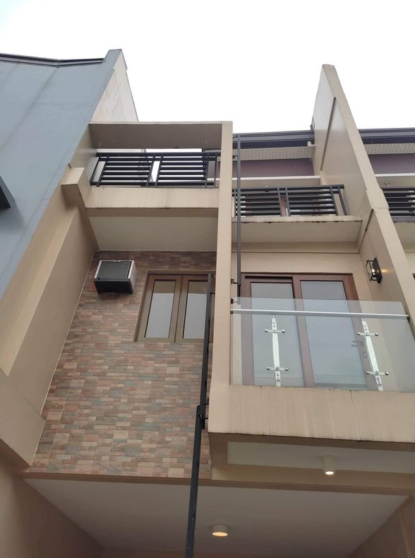 1 Car Parking House And Lot For Sale Rockwell Makati 🏘️ [557 Properties