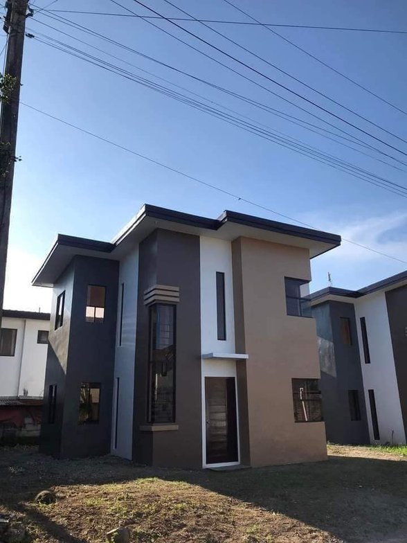 TWO STORY HOUSE HEIGHT visual data 2