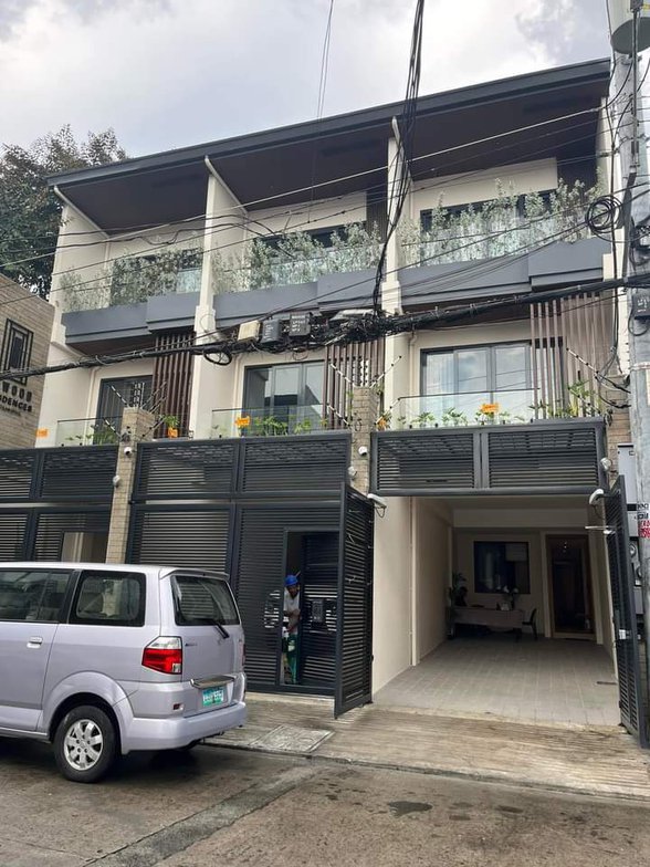 House And Lot For Sale Bay City Manila Bay Freeport Zone Manila [4,268