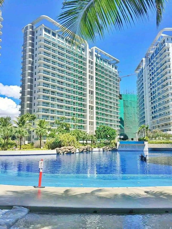 Condominium for Rentb Condominiums and Apartments in Parañaque, Metro