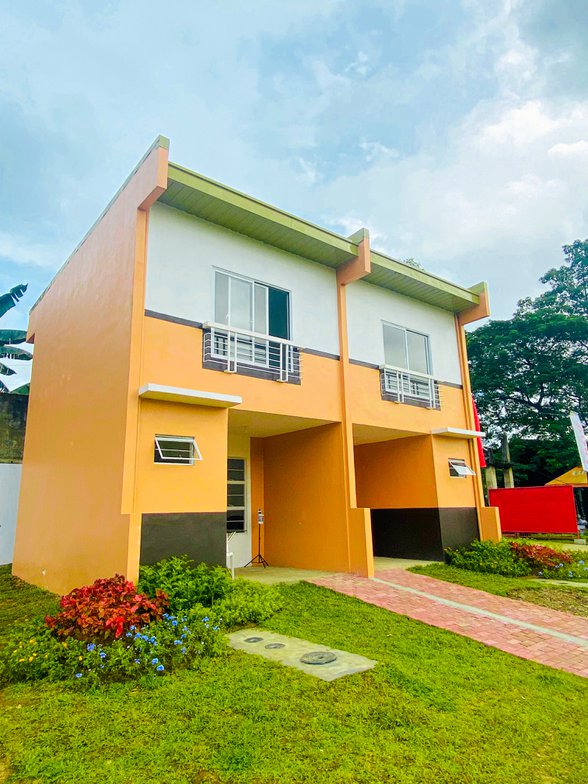 House And Lot For Sale In Montalban Rizal Eastwood Residence [27,189