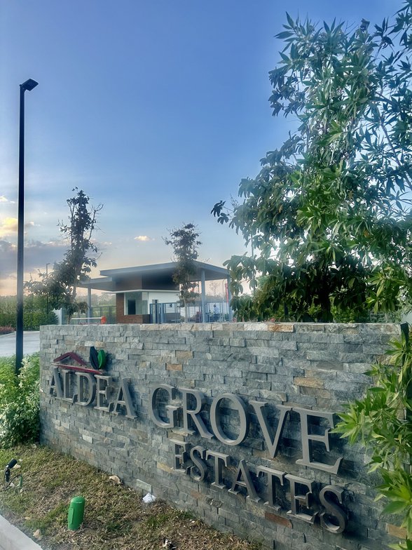 2 Car Parking House And Lot For Sale Angeles Pampanga 🏘️ [428