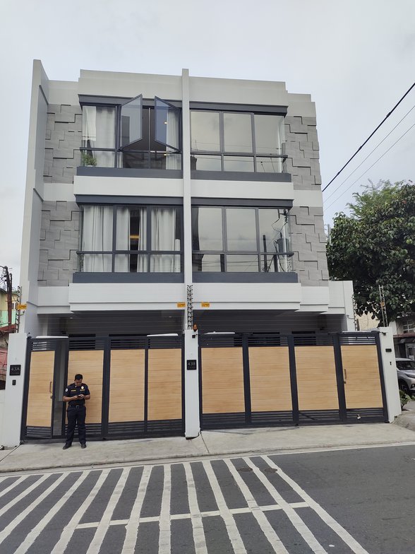 2 Bedroom House And Lot For Sale Cubao Quezon City QC [358 Properties