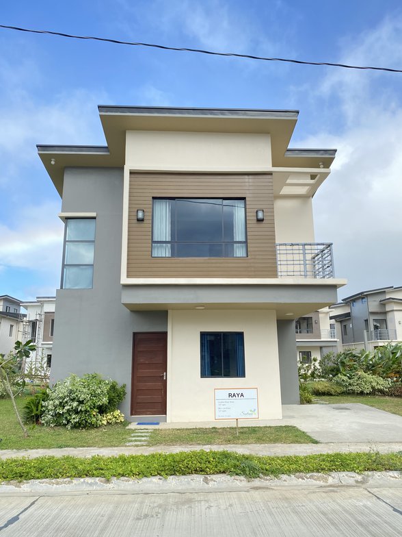 Single Attached House For Sale Alaminos Laguna 🏘️ [638 Properties ...