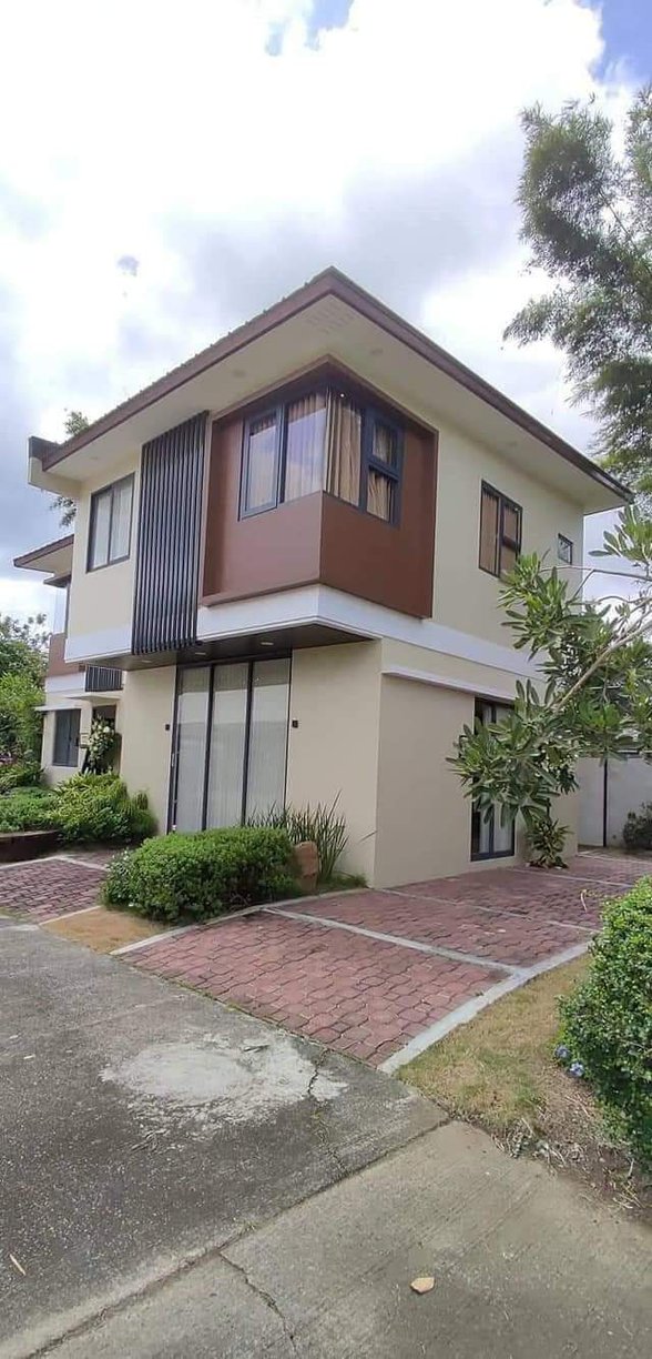 Quadruplex House For Sale 🏘️ [43 Properties] (March 2023) on