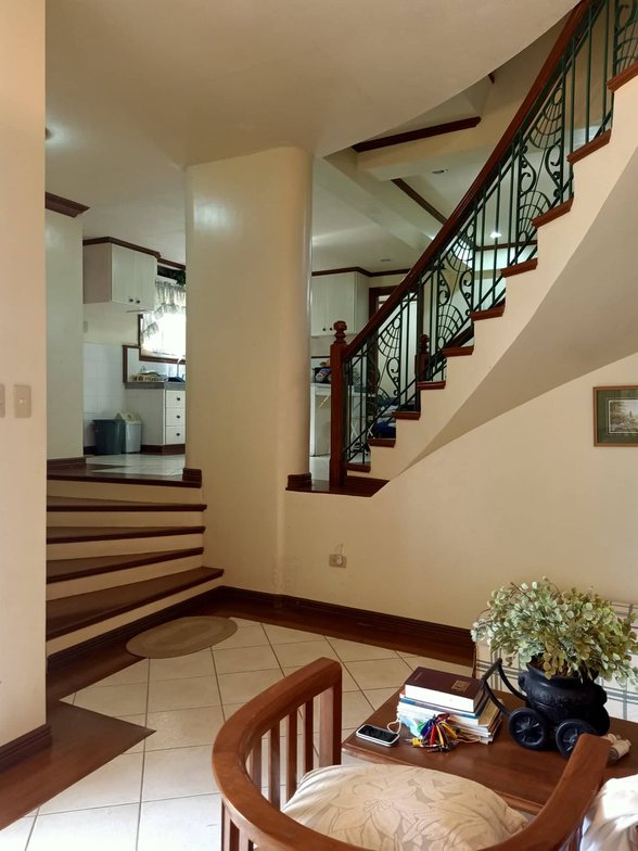 brown-house-tagaytay-5-805-properties-august-2024-on-onepropertee