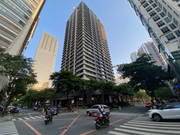 Retail Space For Sale BGC Bonifacio Global City The Fort Fort Bonifacio ...