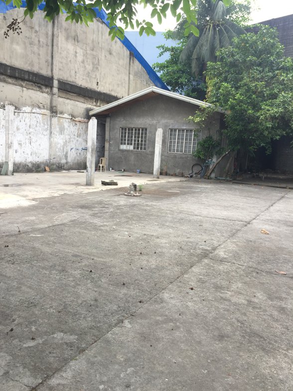 Commercial Space For Rent Monumento Caloocan City [3,925 Properties