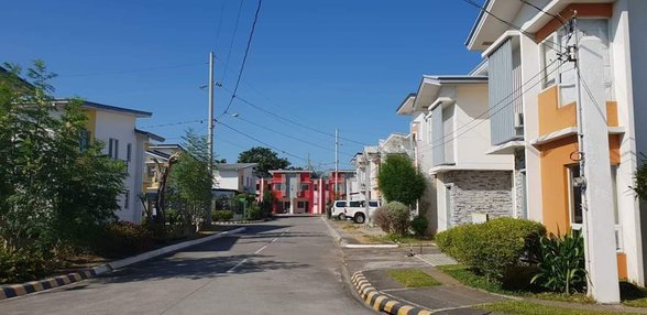 Pre selling and RFO Townhouse in Citation Residences Binan