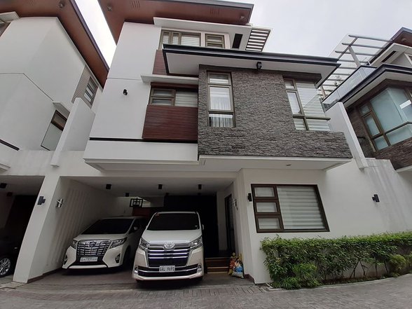 VICTORIA EXECUTIVE MANSION NEW MANILA House and Lot in New ...
