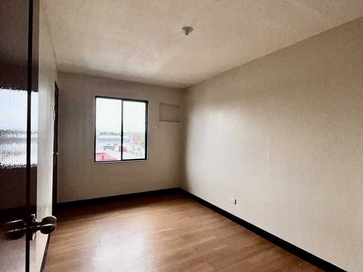 Urban DECA Hampton Imus: Ready for Occupancy Condo for Sale FREE Bank or Pag-IBIG Loan Assistance