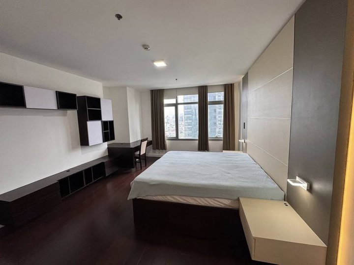 Ready for Occupancy 2BR condo for Sale in One Serendra BGC: RFO 2BR Unit (West Tower)