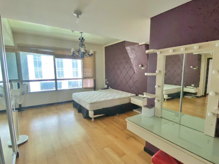 2BR Ready For Occupancy Condo for Sale in One Serendra BGC: 2BR Jasmine Building