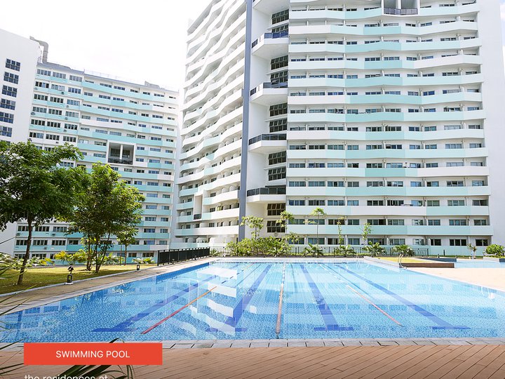 Modern 1-bedroom condo in Commonwealth by Century