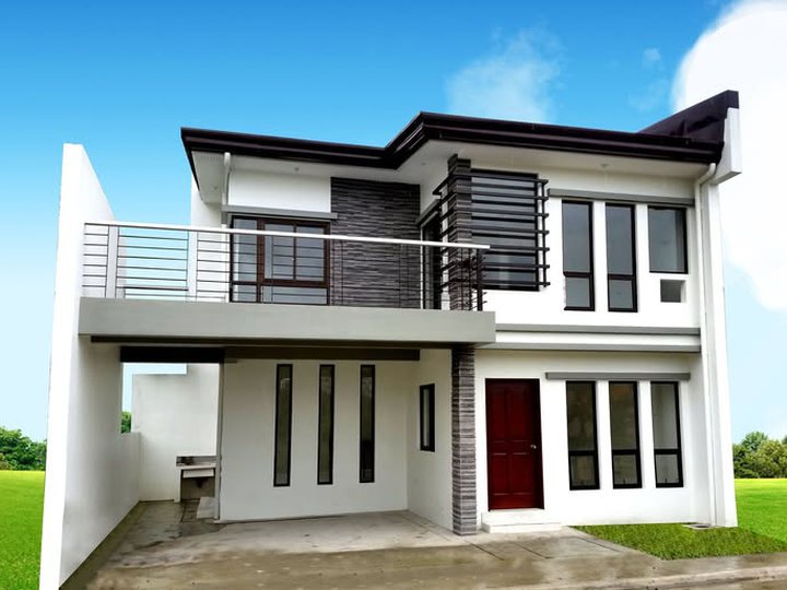 4-bedroom Single Attached House For Sale in Valenzuela