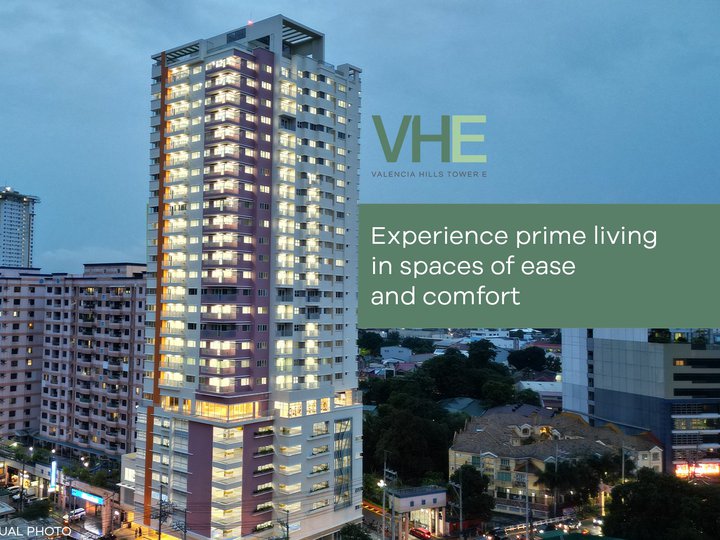 Luxury 3BR Condo with City Views in New Manila's Valencia Hills