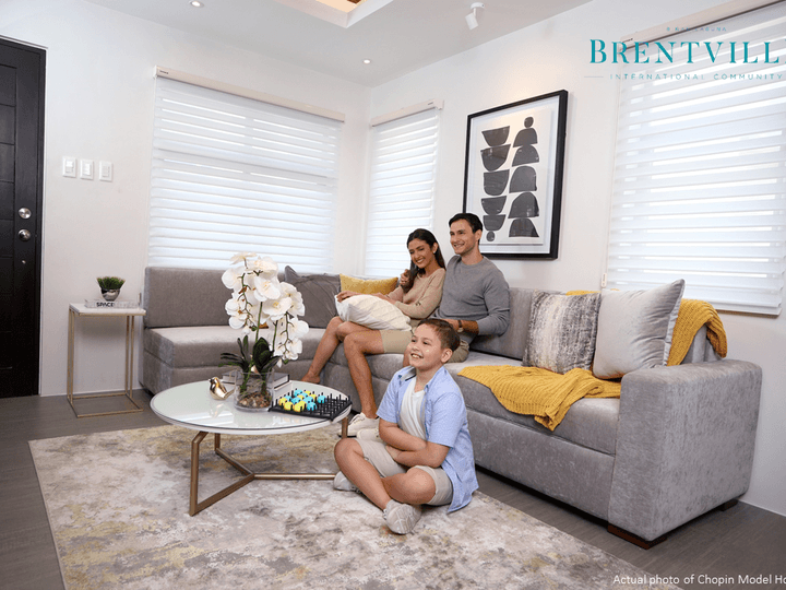 Luxury Living in Brentville International Community beside Brent School: House and Lot for Sale