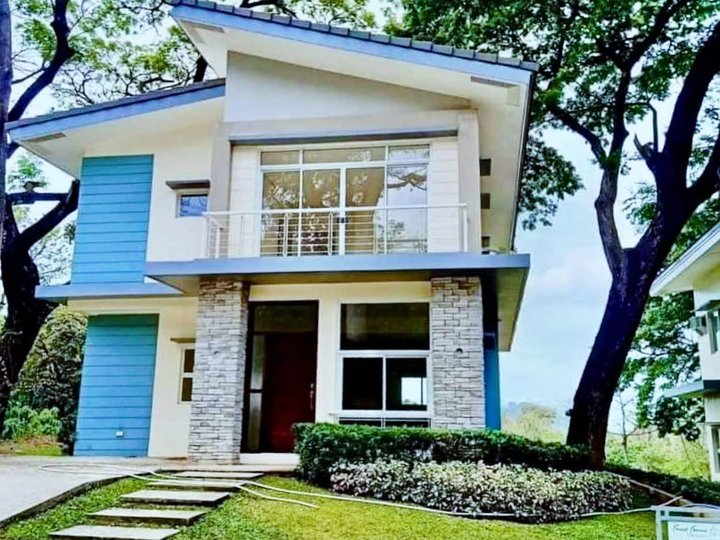 Luxury Single Detached Homes on Big Lots for Sale in Angono Rizal:The Grove in Havila Bank Financing