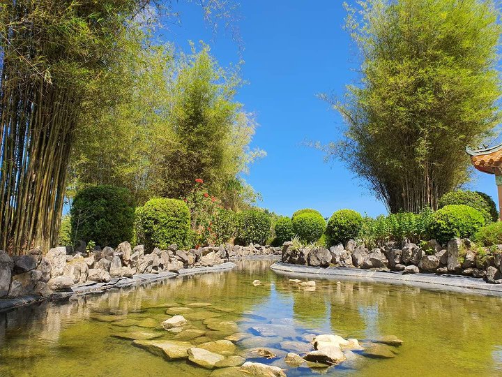 Serene memorial park in Cebu City with diverse lot options