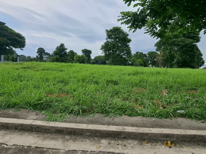 Prime Residential Land Available in Tagaytay's Villa Mercedes Development