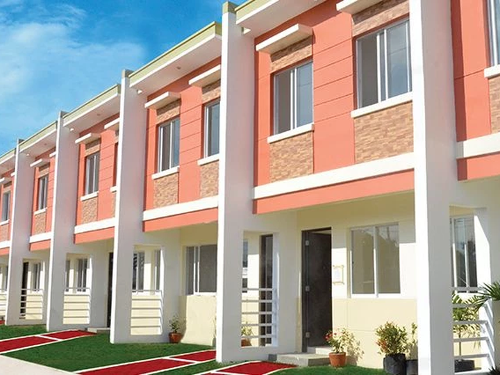 Modern Two-Story Townhouse in Santo Tomas, Batangas
