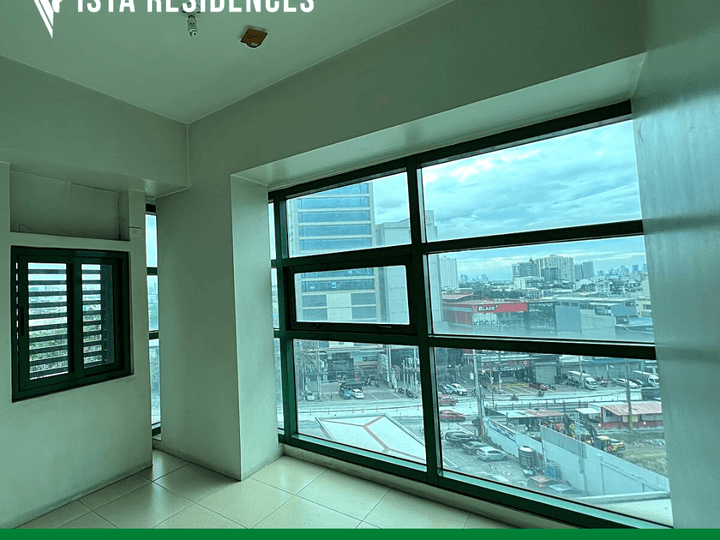 For Sale Penthouse Loft Type 4BR Luxury Condo at Le Pont Residences ...