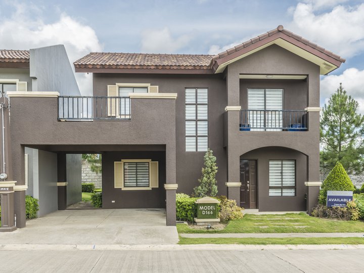 5BR House and Lot for Sale in Valenza Santa Rosa Laguna