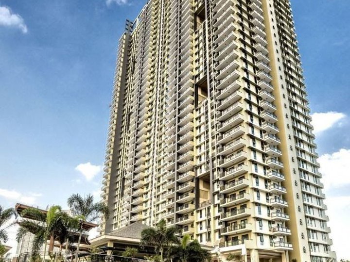 Foreclosed 60.00 sqm 2-bedroom Residential Condo For Sale in Flair Towers
