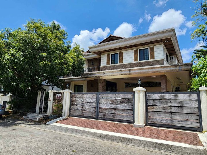 House for Sale in Muntinlupa at Ayala Alabang Village