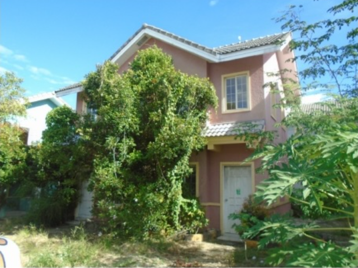 Foreclosed 2-bedroom Single Attached House For Sale in Santa Barbara Pangasinan