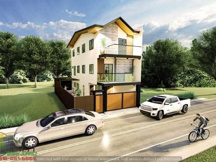 4 Bedrooms Single Attached House and Lot near SM South Mall Las Piñas