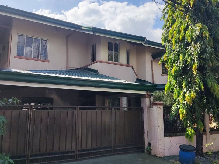 Corner lot 5-Bedroom House for Sale in Tahanan Village Paranaque City