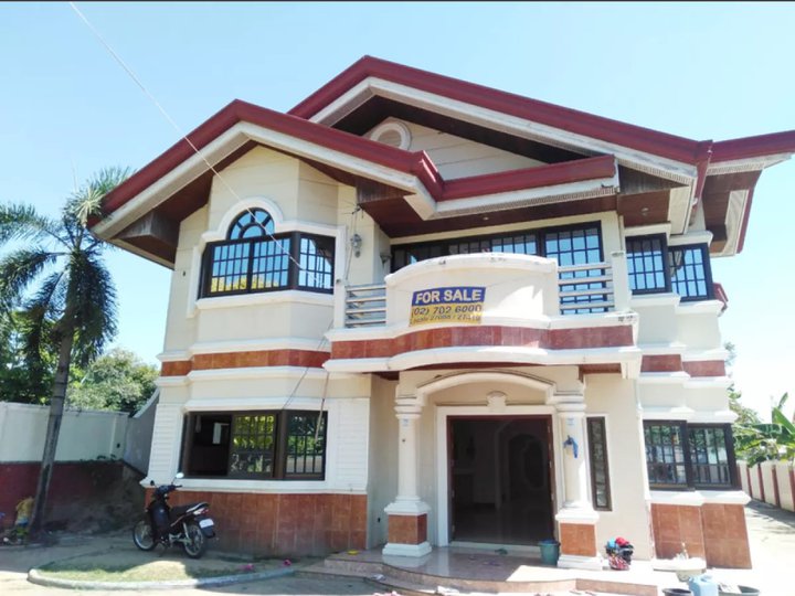 Foreclosed 5-bedroom Single Detached House For Sale in San Carlos Pangasinan