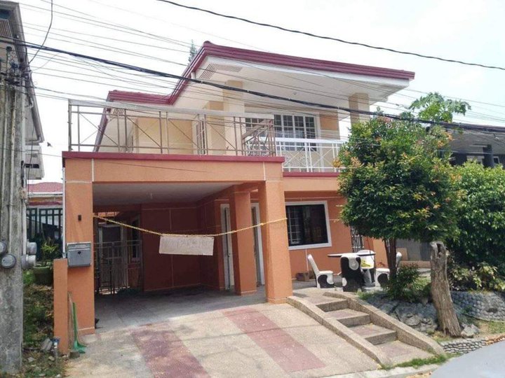 House for Sale in Greenwoods Exec Village Dasmarinas Cavite