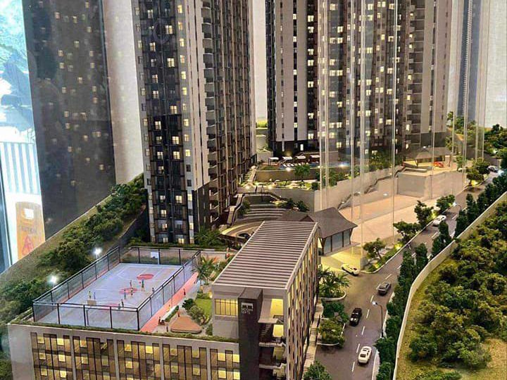 LOFT TYPE CONDO UNITS NEAR TIKLING JUNCTION IN TAYTAY RIZAL - MODEN LOFT ORTIGAS HILLS