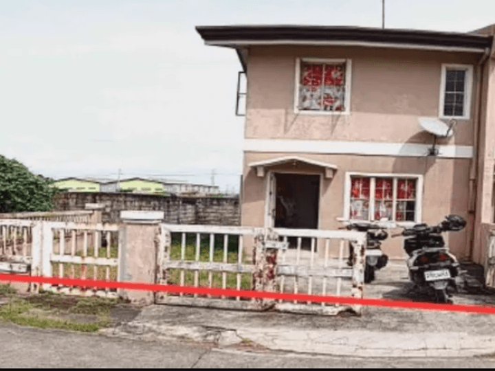 Foreclosed 2-bedroom Single Attached House For Sale in Bulakan Bulacan