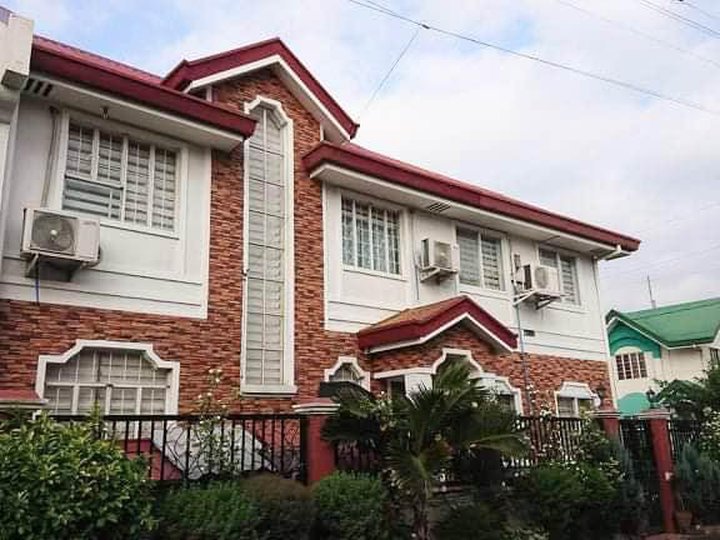 5-Bedroom Corner lot House for Sale in Gran Seville Cabuyao Laguna