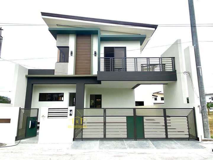 BRAND NEW HOUSE & LOT WITH BALCONY 4 SALE IN THE GRAND PARKPLACE IMUS