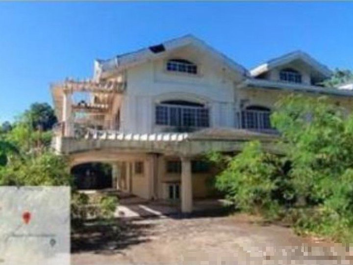 Foreclosed 5-bedroom Single Detached House For Sale in Lapu Lapu Cebu