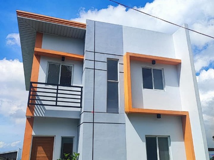 Overlooking House and Lot For sale in Angono Rizal - Eastborugh Place 3