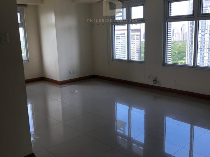 2 Bedrooms for Rent in Trion Tower