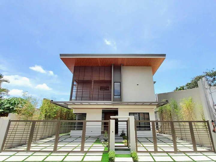 Beautiful 2-Storey Home for Sale  in BF, Las Pinas City!