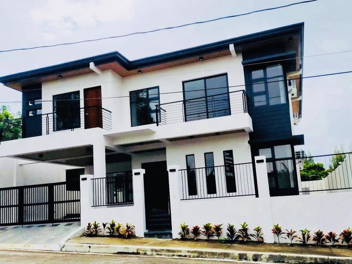 Royale Tagaytay Estates House and Lot For Sale