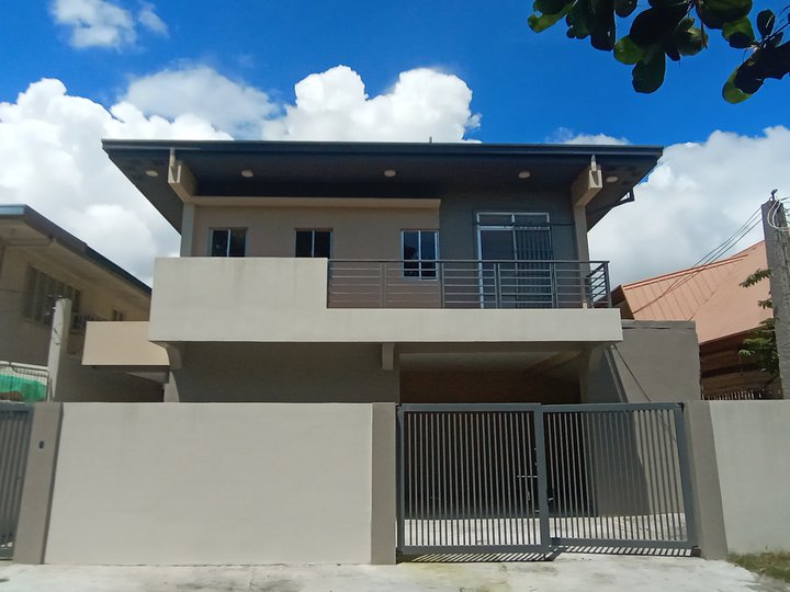 For Rent: 2-Storey House at Villa Mendoza Subdivision Paranaque