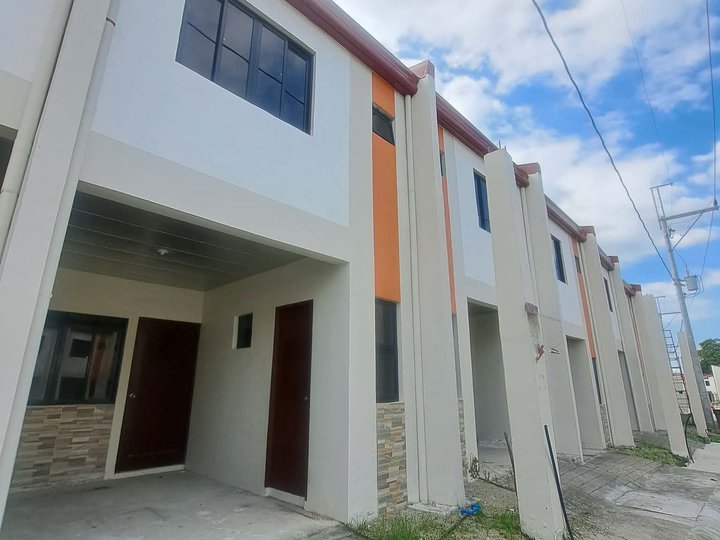 2BR TOWNHOUSE RCD VILLAS DE TRECE, TRECE MARTIRES, CAVITE