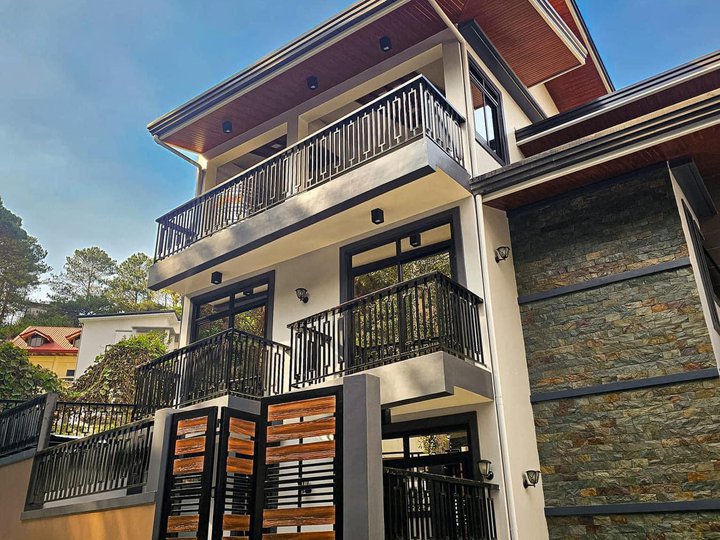 3-Storey House For Sale in Ciudad Grande, Bakakeng, Baguio City