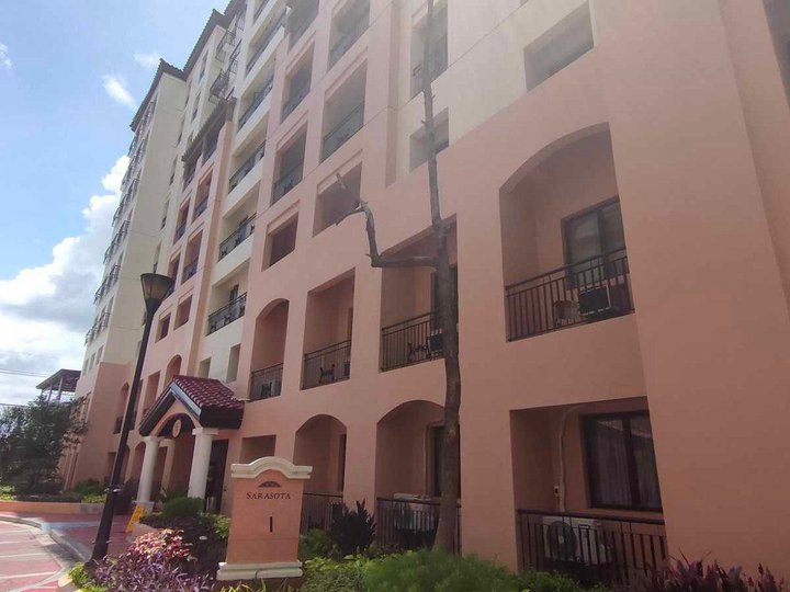 Pre-Owned 82.00 sqm 2-bedroom Residential Condo For Sale in Sarasota Residential Resort, Pasay City