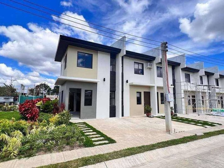 Ready For Occupancy Discounted 2-bedroom Townhouse For Sale in Trece Martires Cavite